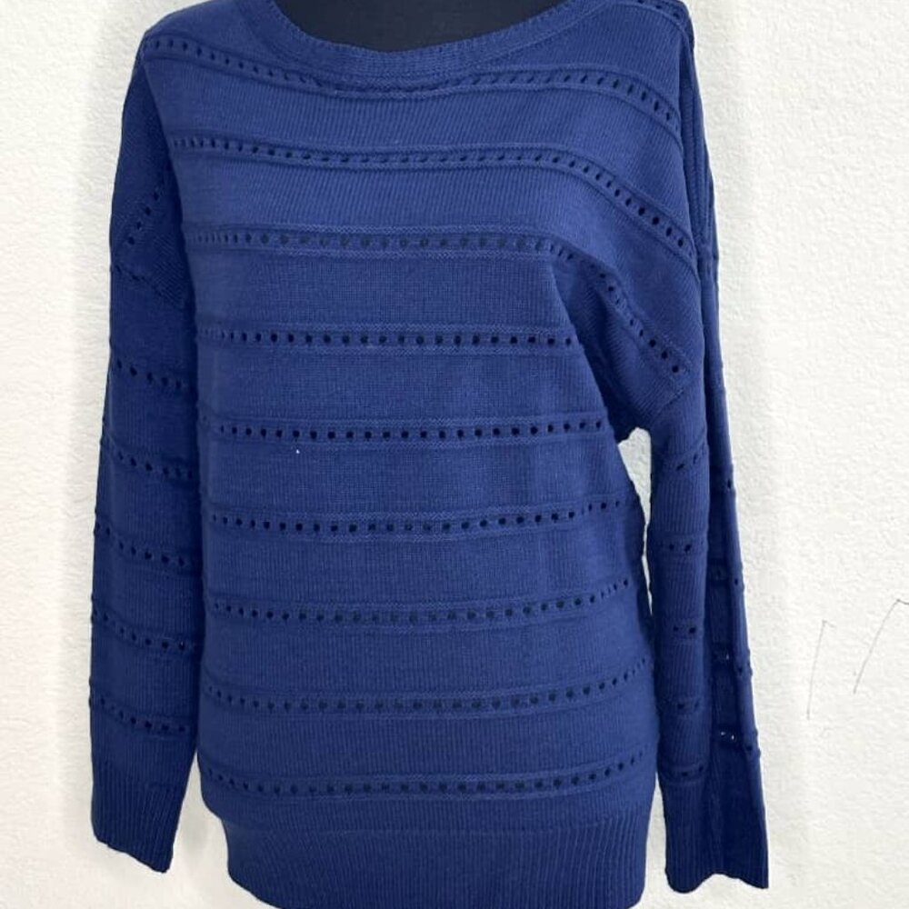 Long-Sleeve Round-Neck Sweater Top